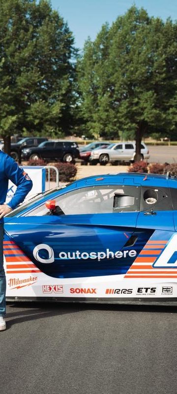 Sport automobile. Le Bayonnais Valentin Simonet écrit l’histoire au volant de sa Renault sur l’asphalte de l’emblématique Pikes Peak, à Colorado Springs